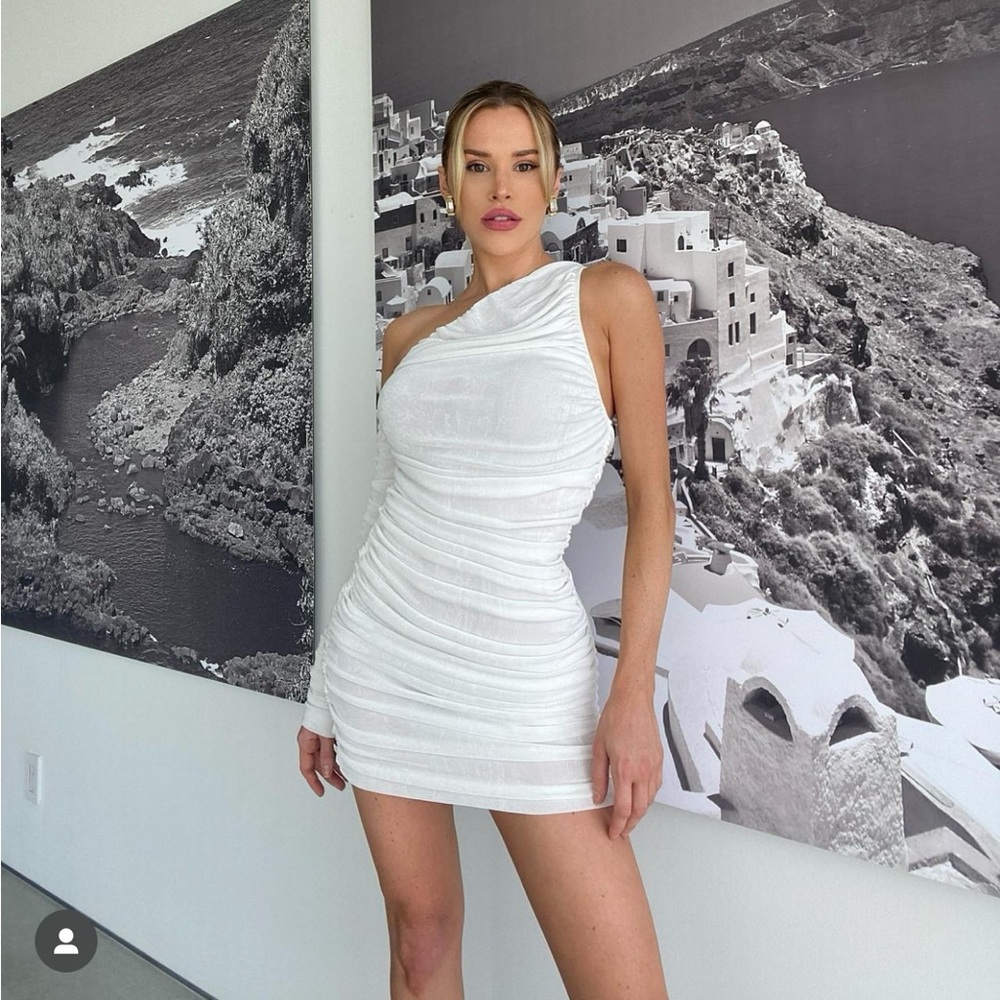 LIONESS RUCHED MINI DRESS - Picture 9 of 10